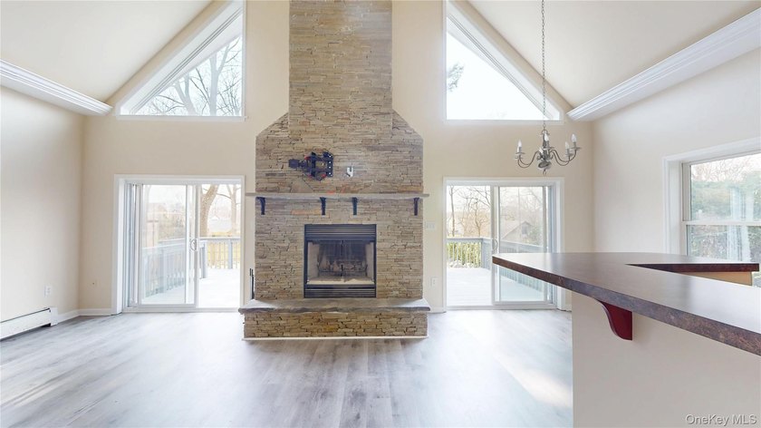 Recently upgraded, this turnkey contemporary offers the perfect - photo 13