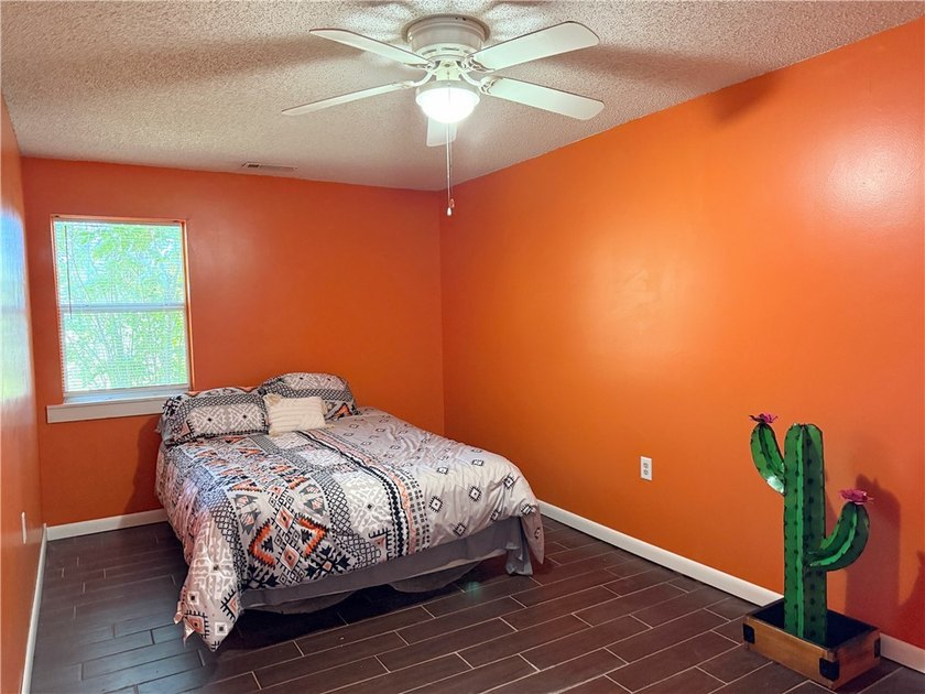 Charming 3-bedroom, 1.5-bath home nestled on 3 beautiful acres! - photo 22
