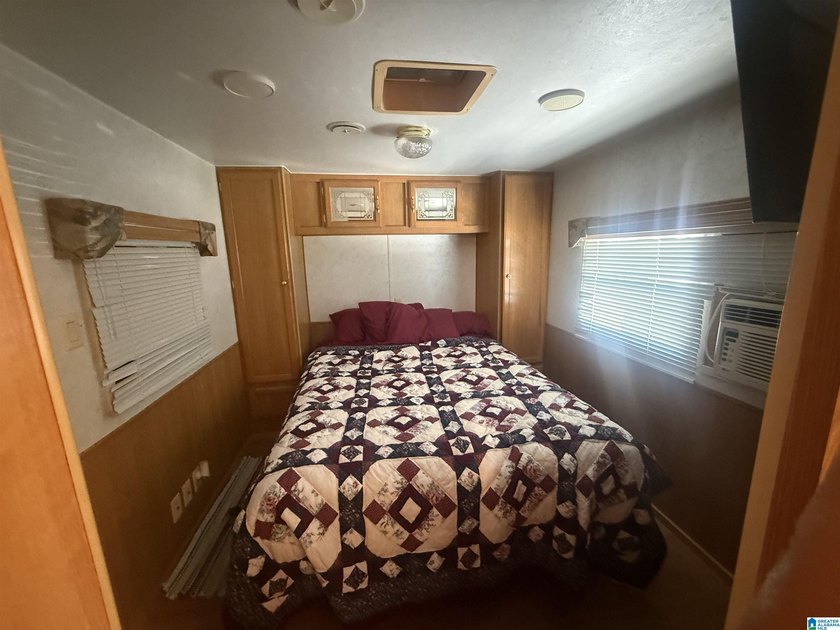 Welcome to your Lake Wedowee getaway in Big River RV Campground! - photo 7