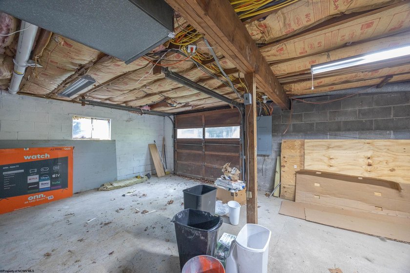 This charming 3-bedroom, 1-bath home is ideally located just - photo 19