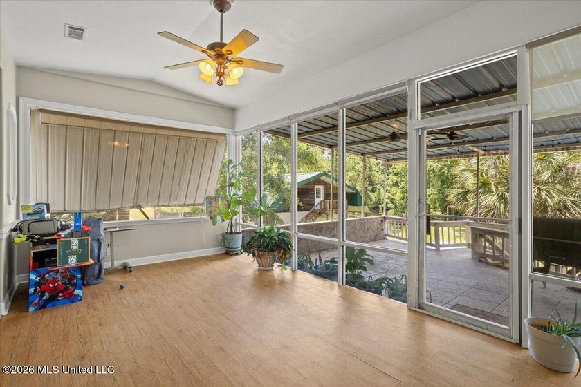 Experience the perfect balance of rustic elegance, privacy, and - photo 21