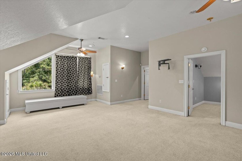 Experience the perfect balance of rustic elegance, privacy, and - photo 23