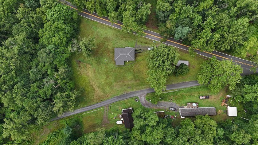 This charming 3-bedroom, 1-bath home is ideally located just - photo 25