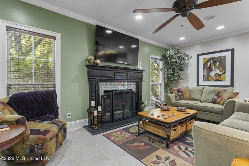 Stunning Bayou View Beauty with Custom Features &amp; Entertainer's - photo 15