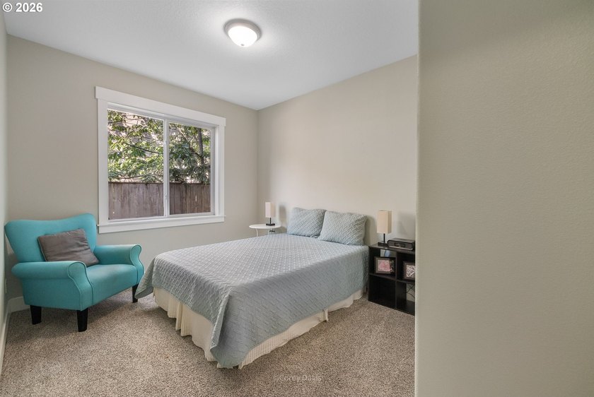 Darling, single level cottage in a quiet neighborhood - photo 20