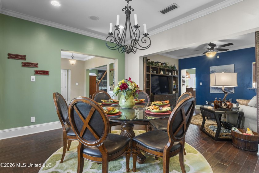 Stunning Bayou View Beauty with Custom Features &amp; Entertainer's - photo 30