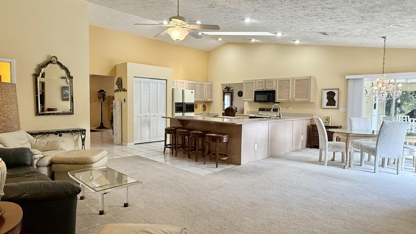 Original owner/builder of this superbly built home on 6.79 high - photo 10