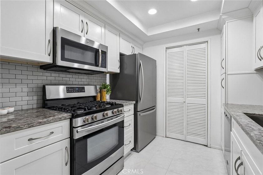 Welcome to 17722 Sergio Circle #102, Huntington Beach, CA - photo 9