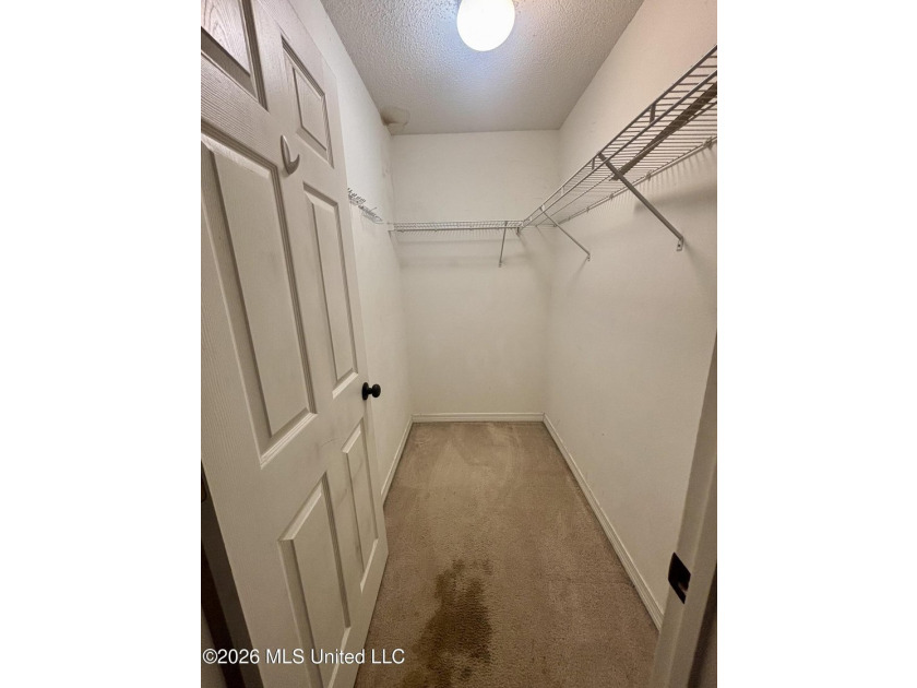 This charming 3 Bedroom/2 Bathroom Cottage-style home is nestled - photo 12