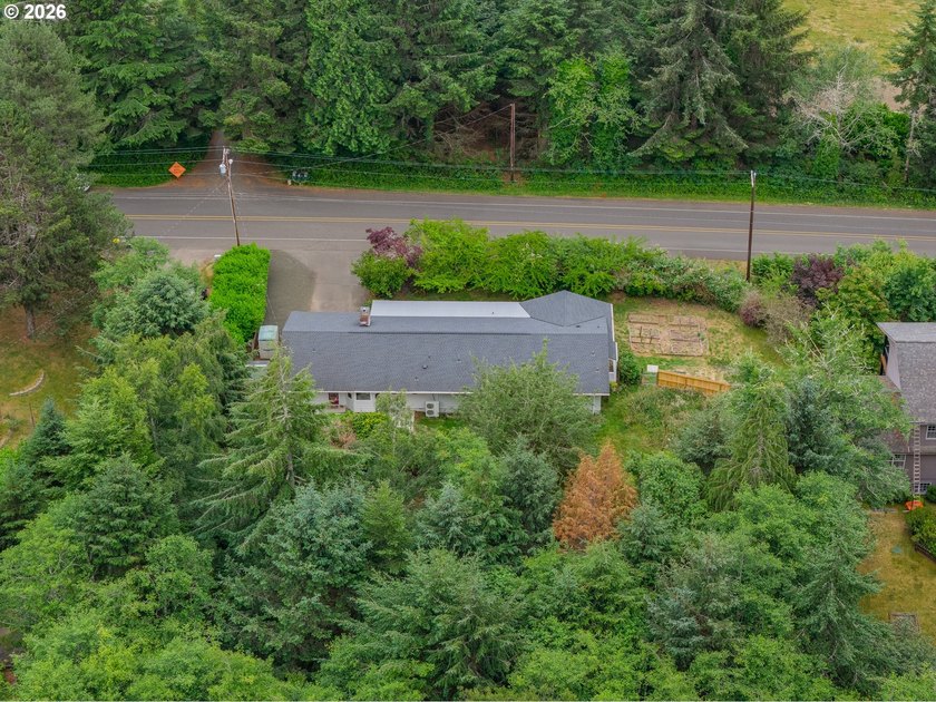 Experience the best of country living in this custom-built, 2 - photo 36