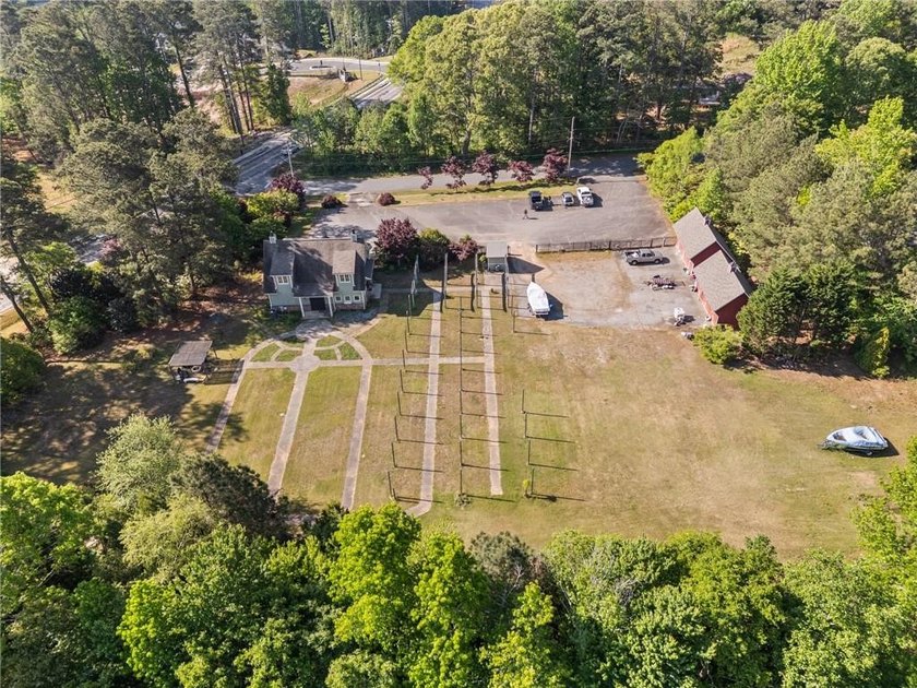 Rare 2.5 acre opportunity in Forsyth County offering a unique - photo 3