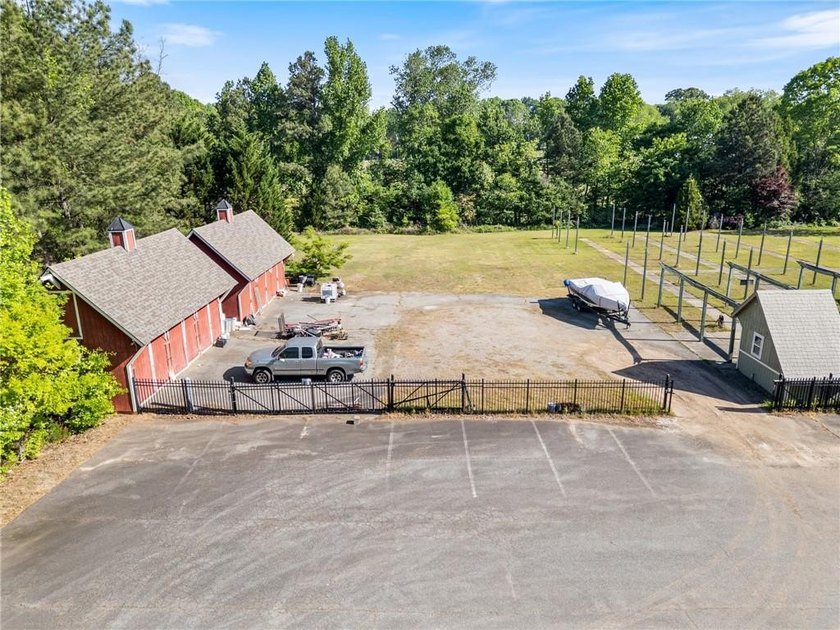 Rare 2.5 acre opportunity in Forsyth County offering a unique - photo 4