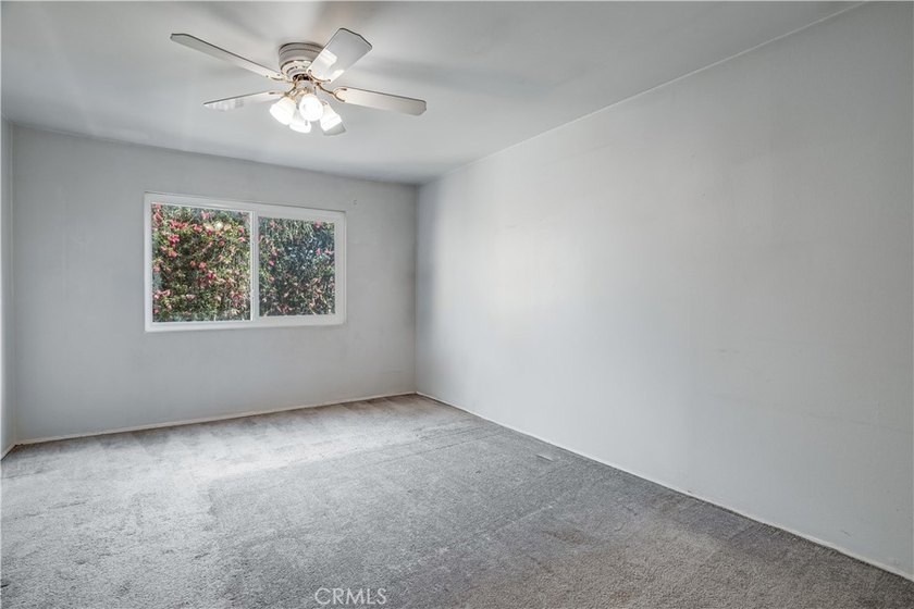 Experience true coastal living in this beautiful two-bedroom - photo 14