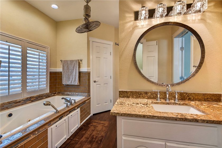 Pride of ownership shows throughout this meticulously well-kept - photo 15