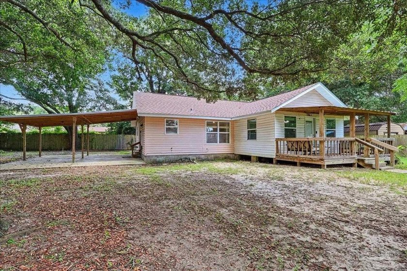 Welcome to this beautifully updated 3-bedroom, 2-bath brick home - photo 23