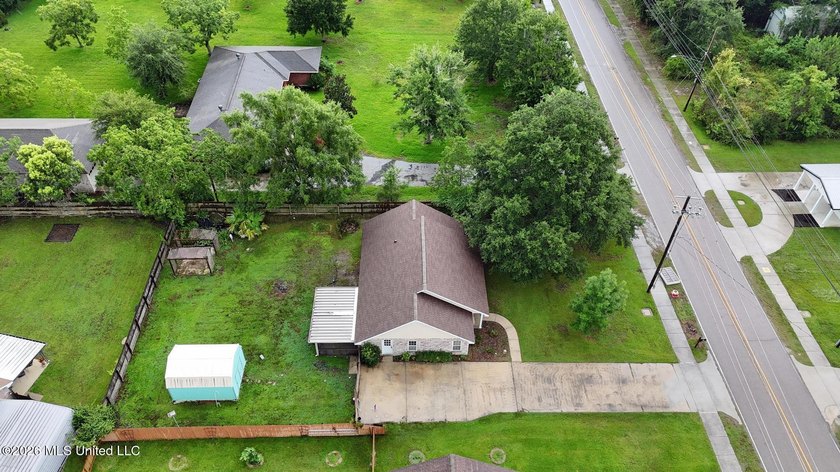Welcome Home! This home is located in the heart of Waveland - photo 25