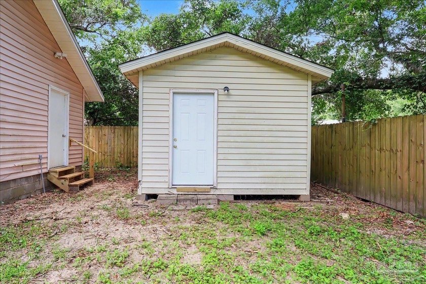 Welcome to this beautifully updated 3-bedroom, 2-bath brick home - photo 25