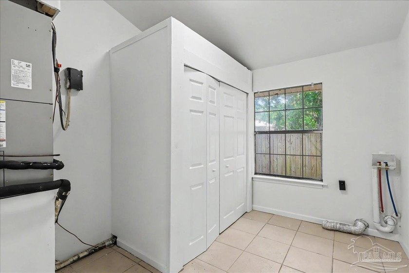 Welcome to this beautifully updated 3-bedroom, 2-bath brick home - photo 37