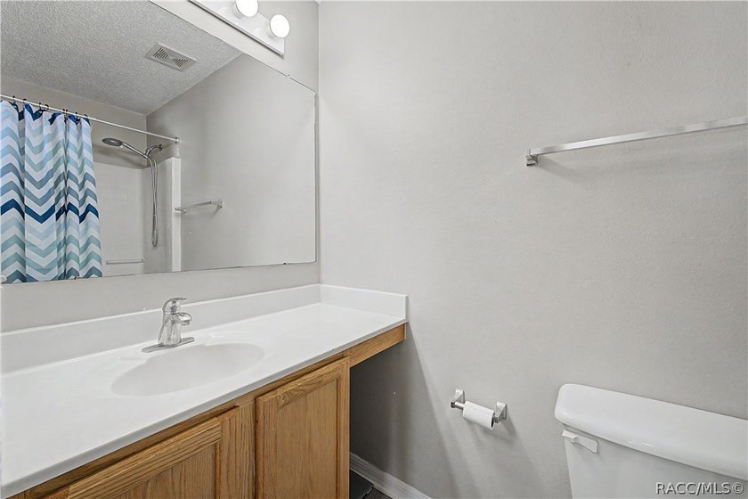 Welcome to this beautifully maintained one-owner pool home - photo 38