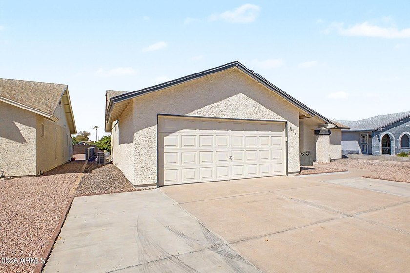 Welcome to this beautiful fully updated 2 bedroom 1 3/4 bath - photo 39
