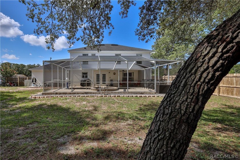 Welcome to this beautifully maintained one-owner pool home - photo 48