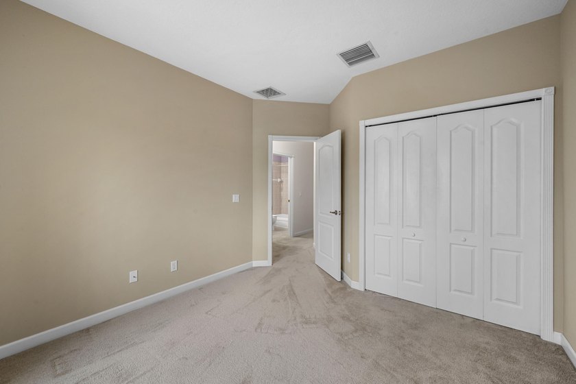 This River Oaks townhome has over 1,900 feet of living area! - photo 26