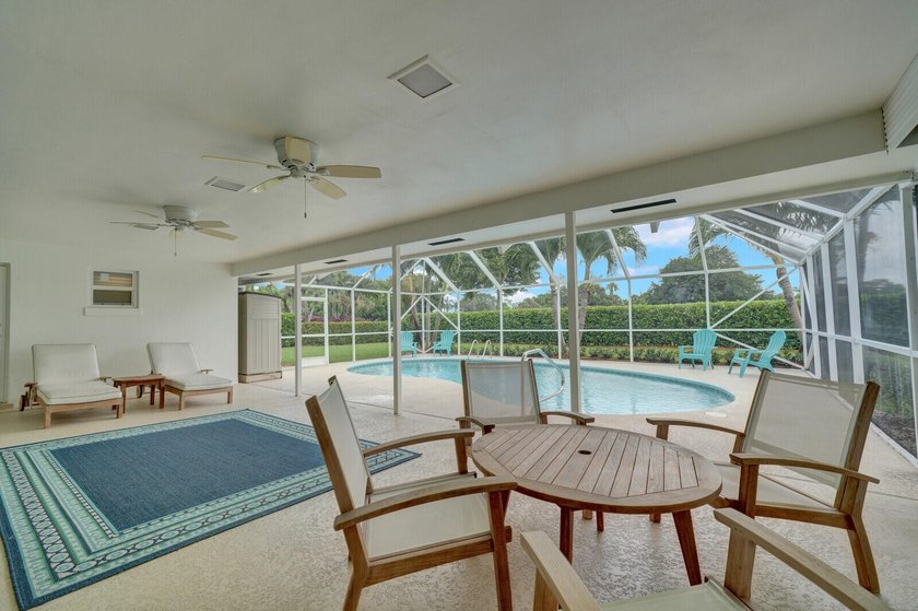 Welcome to this beautifully maintained golf course residence in - photo 27