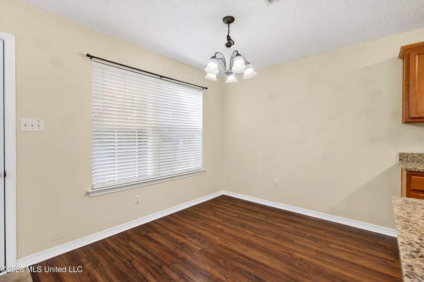 Motivated sellers! This move-in ready property features a new - photo 12
