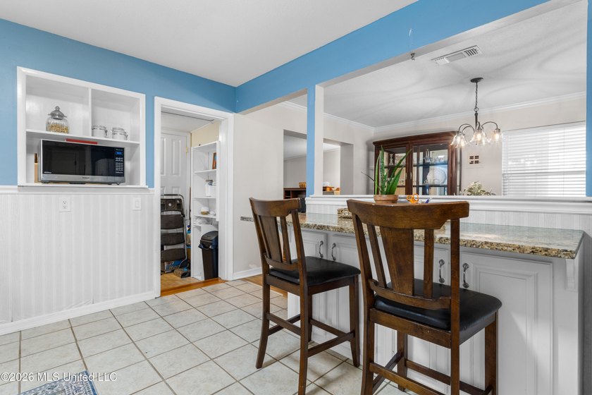 Welcome home to this beautifully maintained one-owner home in - photo 12