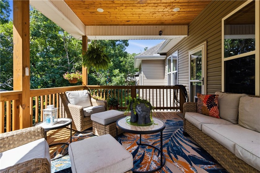 Beautifully appointed, move-in ready home in the heart of Bella - photo 22