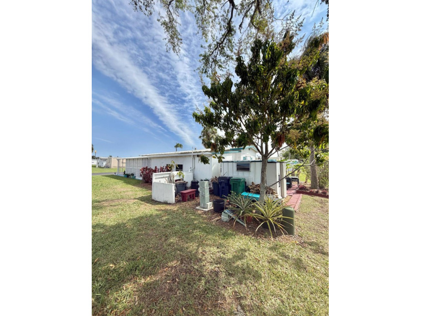 Welcome to your slice of Florida paradise in Palm Bay RV and - photo 24