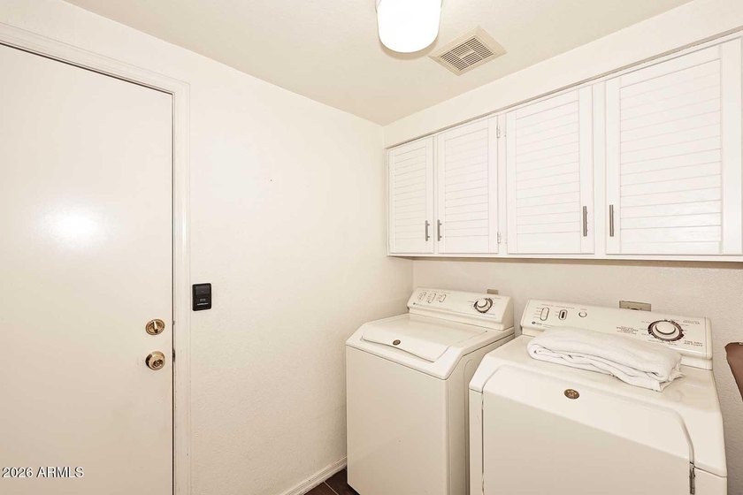 What an incredible townhome in the Racquet Club in Scottsdale - photo 15