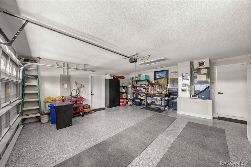 THIS HOME HAS IT ALL! Beautiful custom-built pool home in - photo 15