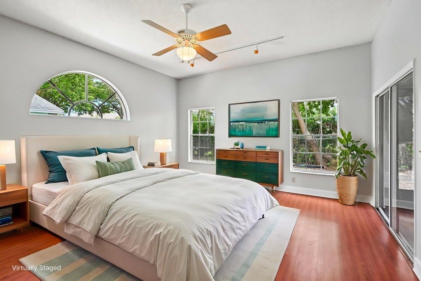 Tucked away in a private setting, this charming 3-bedroom - photo 11