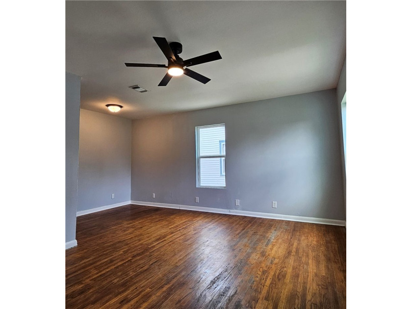 Renovated 2-bedroom, 1-bath home with a 1-car garage with brand - photo 13