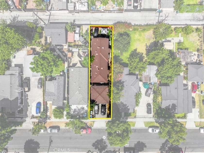 Income producing duplex in family friendly neighborhood. Each - photo 3