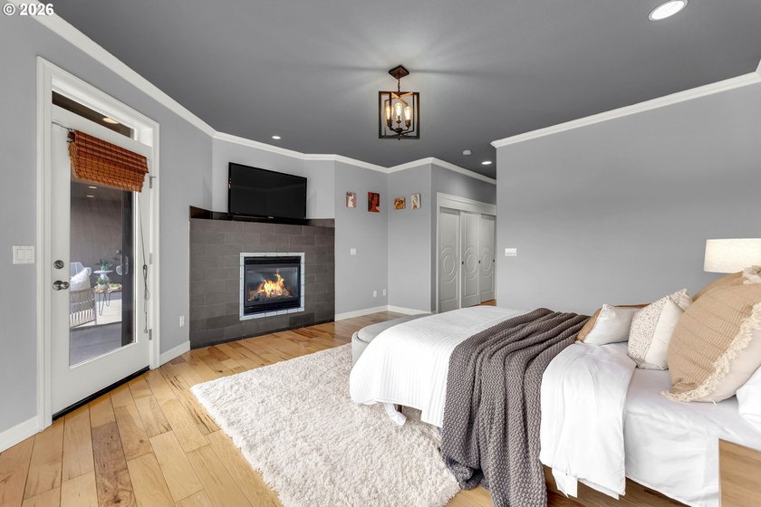A stunning Custom Ranch Home with unobstructed Mt. Hood &amp; - photo 21