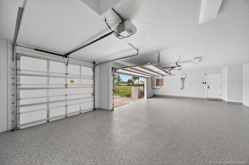THE MOST COMPREHENSIVELY RENOVATED HOME IN PALM CITY - photo 27