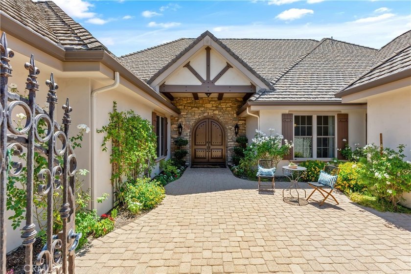 Welcome to 22121 Lynx Court, a custom-built single-story estate - photo 3