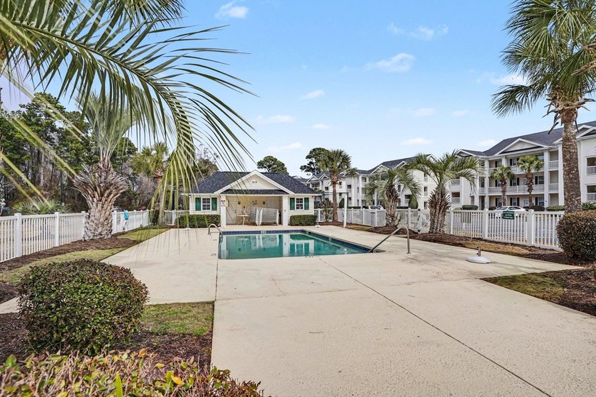 Enjoy comfortable coastal living in this charming two-bedroom - photo 23