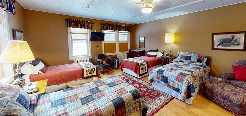 OPEN HOUSE: Click link for 3D Virtual Tour. Retreat To Renowned - photo 44