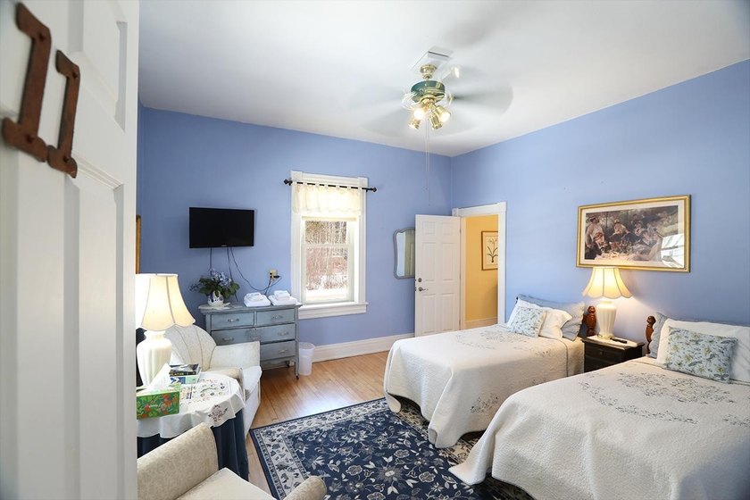 OPEN HOUSE: Click link for 3D Virtual Tour. Retreat To Renowned - photo 49