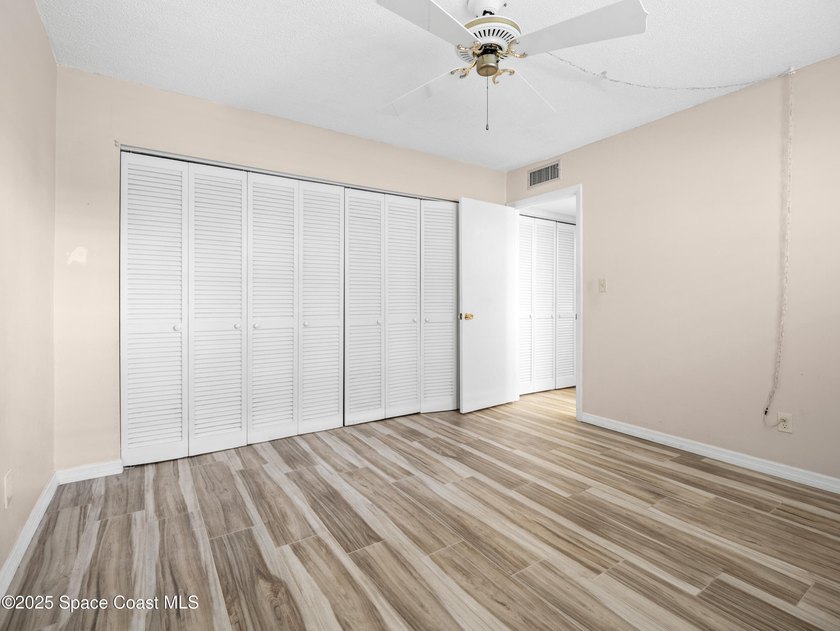 Welcome to this beautifully updated first-floor corner unit in a - photo 14