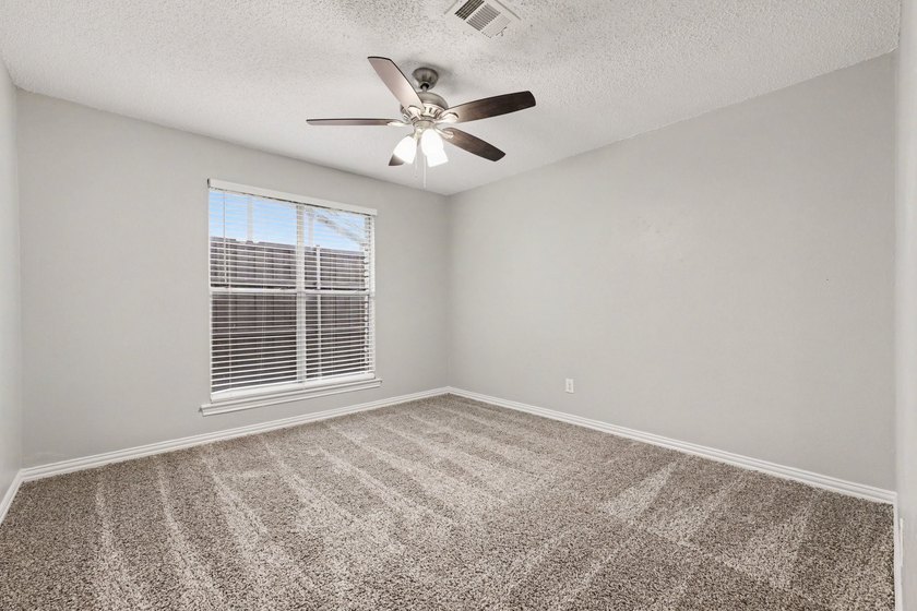 Charming one-story home located in the heart of Richardson - photo 15
