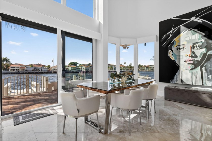 Boater's Paradise...Sophisticated Townhouse with breathtaking - photo 11