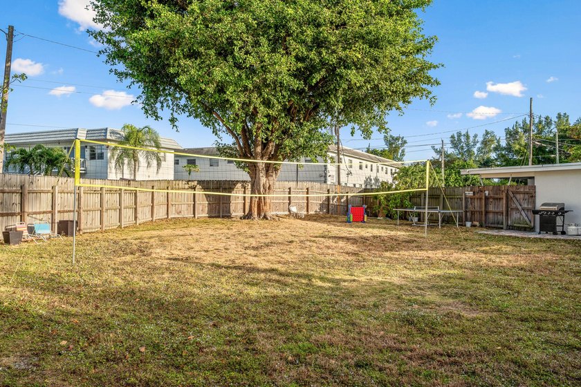INCREDIBLE INVESTMENT PROPERTY. Approved to Build 5 townhomes of - photo 25