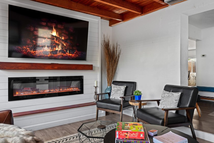 INCREDIBLE INVESTMENT PROPERTY. Approved to Build 5 townhomes of - photo 31