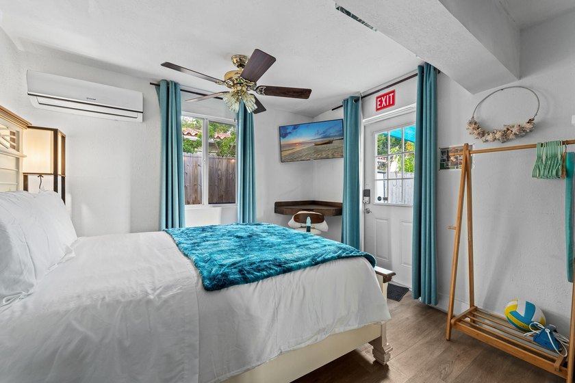 INCREDIBLE INVESTMENT PROPERTY. Approved to Build 5 townhomes of - photo 39