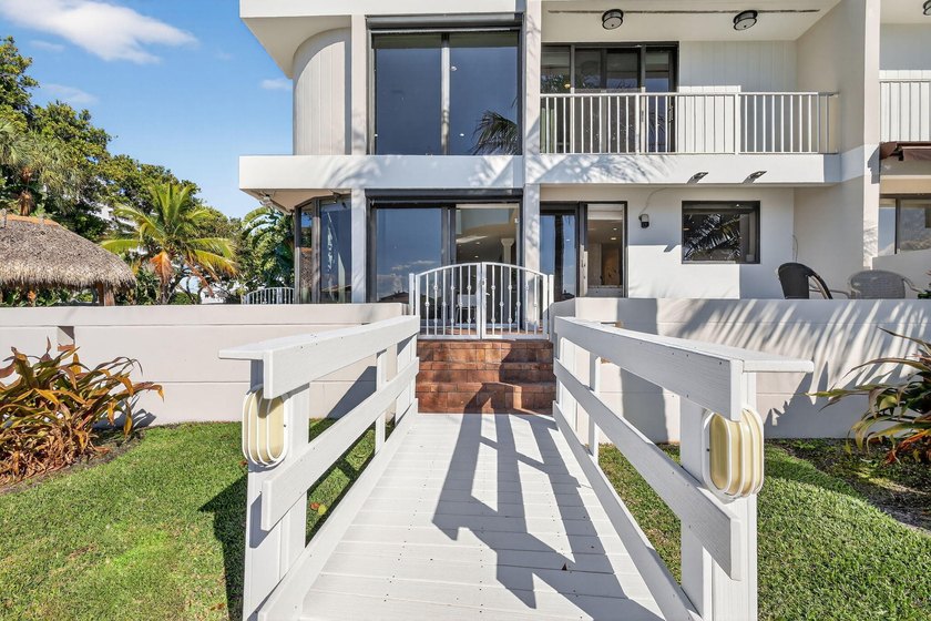Boater's Paradise...Sophisticated Townhouse with breathtaking - photo 40