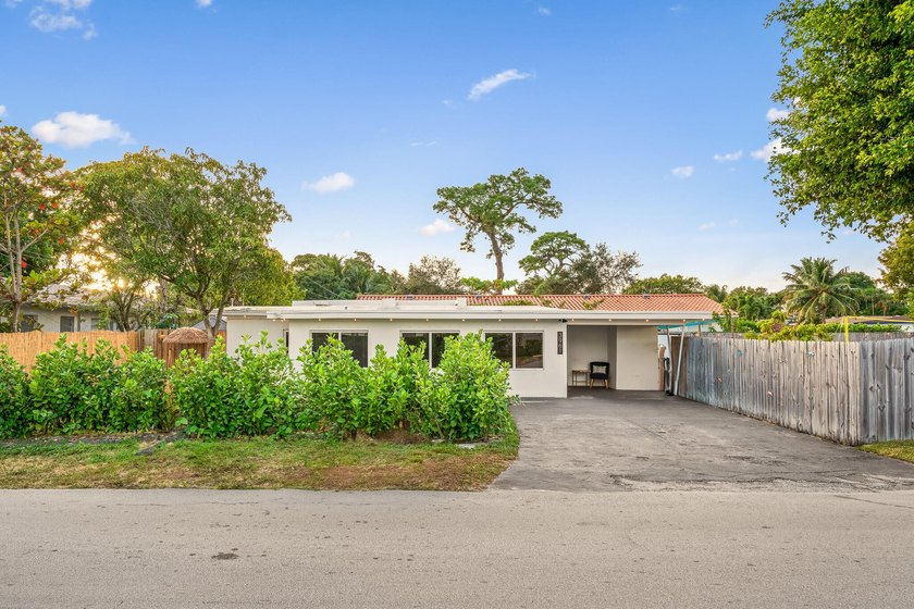 INCREDIBLE INVESTMENT PROPERTY. Approved to Build 5 townhomes of - photo 43